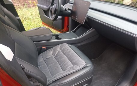 Tesla Model Y I, 2020 год, 3 999 999 рублей, 10 фотография