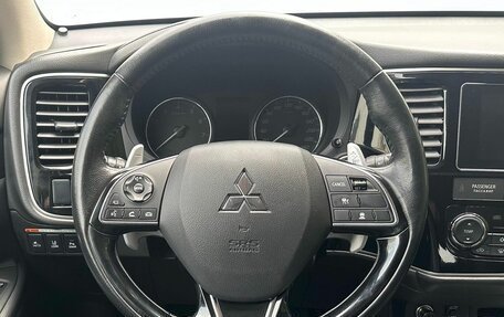 Mitsubishi Outlander III рестайлинг 3, 2017 год, 2 450 000 рублей, 12 фотография