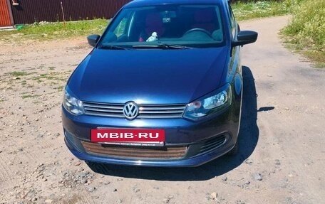Volkswagen Polo VI (EU Market), 2011 год, 790 000 рублей, 2 фотография