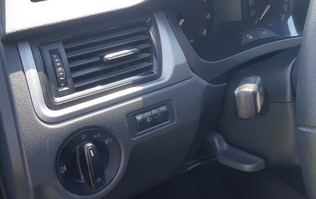 Skoda Rapid I, 2014 год, 820 000 рублей, 32 фотография