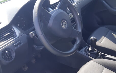 Skoda Rapid I, 2014 год, 820 000 рублей, 34 фотография