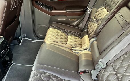 Toyota Land Cruiser Prado 120 рестайлинг, 2004 год, 2 000 000 рублей, 6 фотография