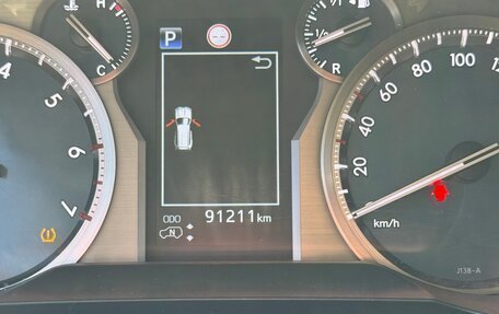 Toyota Land Cruiser Prado 150 рестайлинг 2, 2021 год, 6 000 000 рублей, 7 фотография