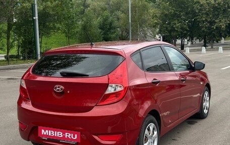 Hyundai Solaris II рестайлинг, 2013 год, 890 000 рублей, 7 фотография