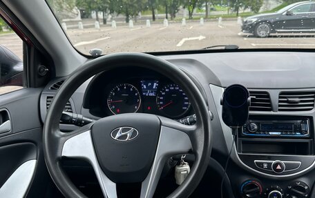 Hyundai Solaris II рестайлинг, 2013 год, 890 000 рублей, 11 фотография