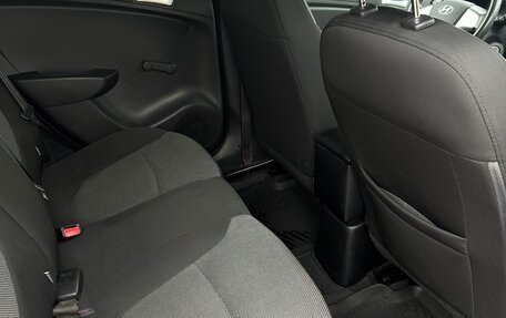 Hyundai Solaris II рестайлинг, 2013 год, 890 000 рублей, 13 фотография