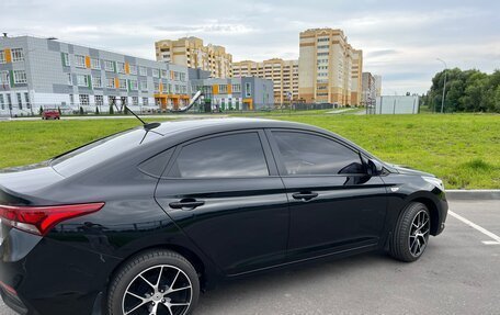 Hyundai Solaris II рестайлинг, 2018 год, 1 180 000 рублей, 4 фотография