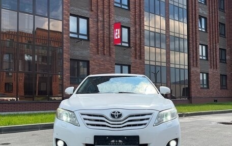 Toyota Camry, 2010 год, 1 525 000 рублей, 2 фотография