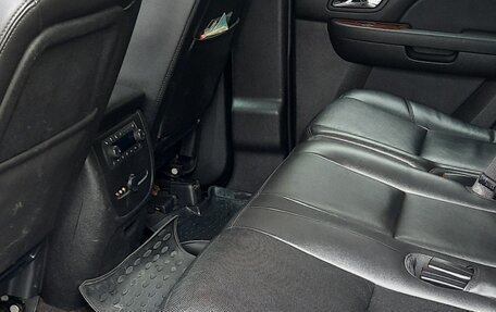 Chevrolet Tahoe III, 2013 год, 2 200 000 рублей, 3 фотография