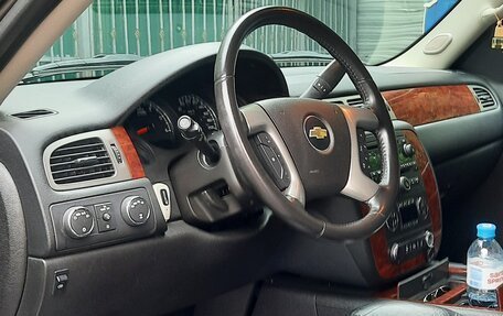 Chevrolet Tahoe III, 2013 год, 2 200 000 рублей, 5 фотография