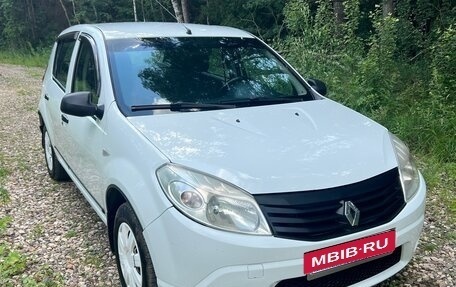 Renault Sandero I, 2012 год, 380 000 рублей, 3 фотография
