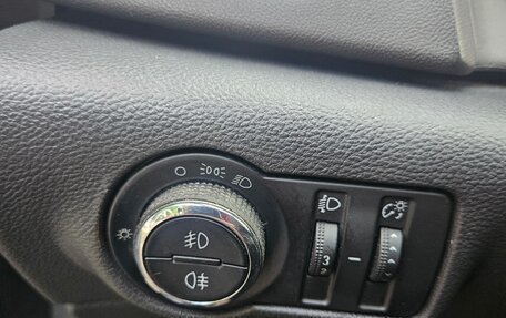 Opel Astra J, 2011 год, 750 000 рублей, 2 фотография