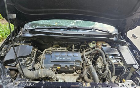 Opel Astra J, 2011 год, 750 000 рублей, 9 фотография