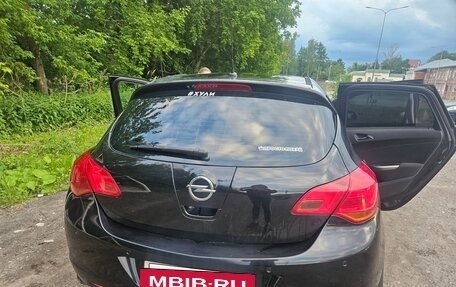 Opel Astra J, 2011 год, 750 000 рублей, 12 фотография