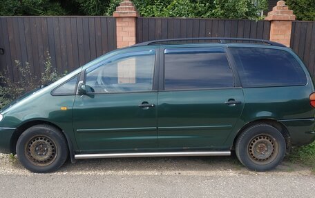 Volkswagen Sharan I рестайлинг, 1999 год, 260 000 рублей, 2 фотография