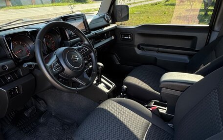 Suzuki Jimny, 2020 год, 2 800 000 рублей, 16 фотография
