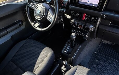 Suzuki Jimny, 2020 год, 2 800 000 рублей, 18 фотография