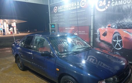 Nissan Primera II рестайлинг, 1994 год, 190 000 рублей, 3 фотография