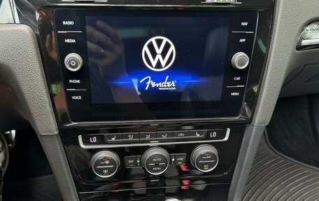 Volkswagen Golf R VII, 2019 год, 2 950 000 рублей, 20 фотография