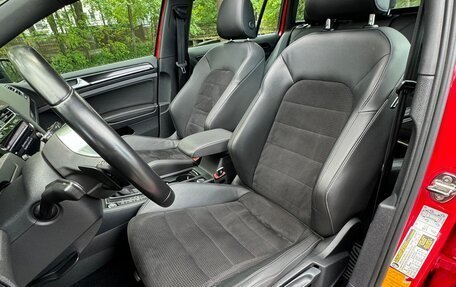 Volkswagen Golf R VII, 2019 год, 2 950 000 рублей, 21 фотография