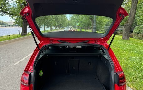 Volkswagen Golf R VII, 2019 год, 2 950 000 рублей, 25 фотография
