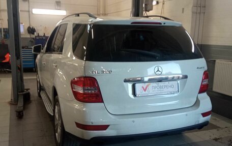 Mercedes-Benz M-Класс, 2011 год, 1 400 000 рублей, 4 фотография
