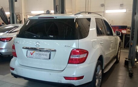 Mercedes-Benz M-Класс, 2011 год, 1 400 000 рублей, 3 фотография