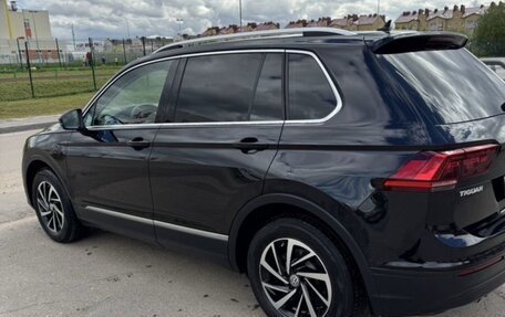 Volkswagen Tiguan II, 2019 год, 2 550 000 рублей, 3 фотография