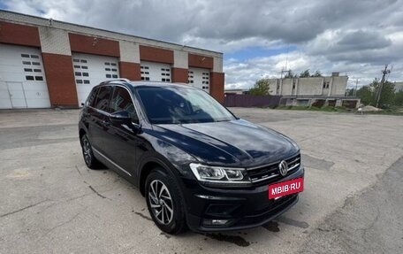 Volkswagen Tiguan II, 2019 год, 2 550 000 рублей, 2 фотография