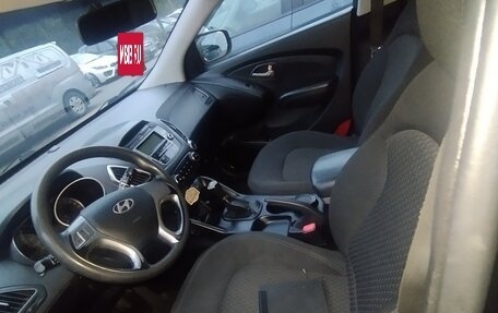 Hyundai ix35 I рестайлинг, 2012 год, 800 000 рублей, 7 фотография