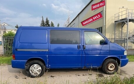 Volkswagen Transporter T4, 2002 год, 550 000 рублей, 6 фотография