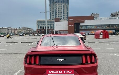 Ford Mustang VI рестайлинг, 2016 год, 2 150 000 рублей, 5 фотография