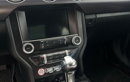 Ford Mustang VI рестайлинг, 2016 год, 2 150 000 рублей, 11 фотография