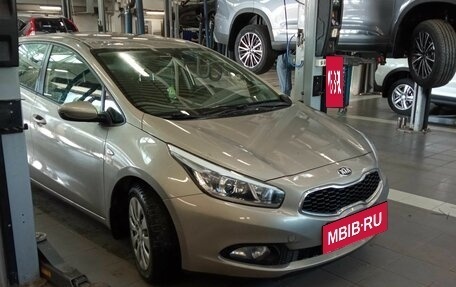 KIA cee'd III, 2015 год, 1 240 000 рублей, 2 фотография