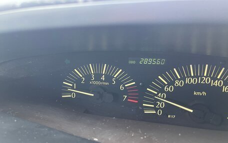 Toyota Previa II, 2000 год, 830 000 рублей, 1 фотография