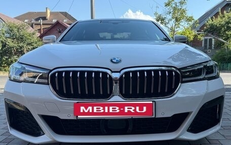 BMW 5 серия, 2021 год, 5 450 000 рублей, 2 фотография