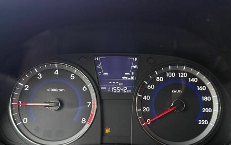 Hyundai Solaris II рестайлинг, 2011 год, 465 000 рублей, 9 фотография
