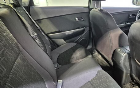 KIA Rio III рестайлинг, 2015 год, 1 075 000 рублей, 14 фотография