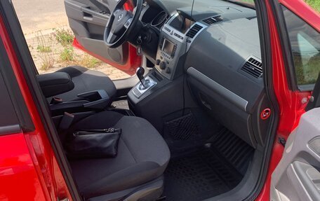 Opel Zafira B, 2013 год, 990 000 рублей, 10 фотография