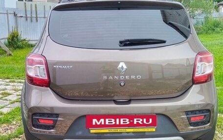 Renault Sandero II рестайлинг, 2018 год, 1 000 000 рублей, 2 фотография