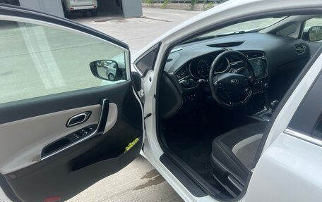 KIA cee'd III, 2016 год, 1 390 000 рублей, 17 фотография