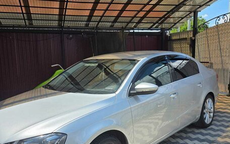 Volkswagen Passat B7, 2011 год, 1 199 000 рублей, 2 фотография