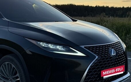 Lexus RX IV рестайлинг, 2021 год, 5 750 000 рублей, 8 фотография