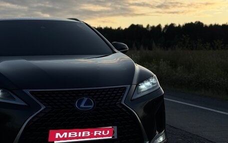 Lexus RX IV рестайлинг, 2021 год, 5 750 000 рублей, 2 фотография