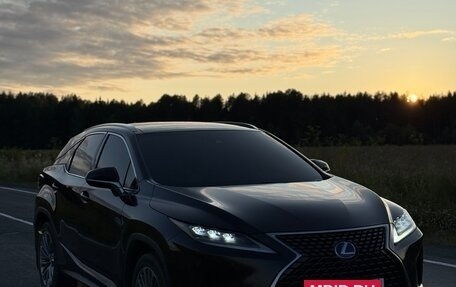 Lexus RX IV рестайлинг, 2021 год, 5 750 000 рублей, 4 фотография