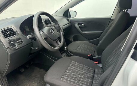 Volkswagen Polo VI (EU Market), 2017 год, 900 000 рублей, 9 фотография