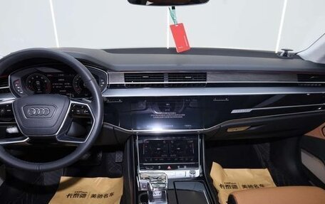 Audi A8, 2022 год, 12 000 000 рублей, 16 фотография