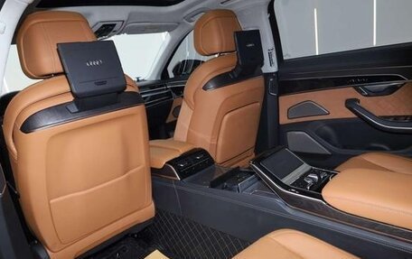 Audi A8, 2022 год, 12 000 000 рублей, 19 фотография
