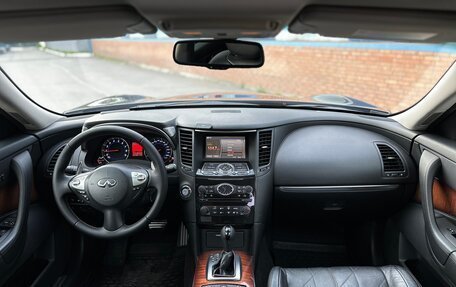 Infiniti FX II, 2011 год, 1 750 000 рублей, 9 фотография