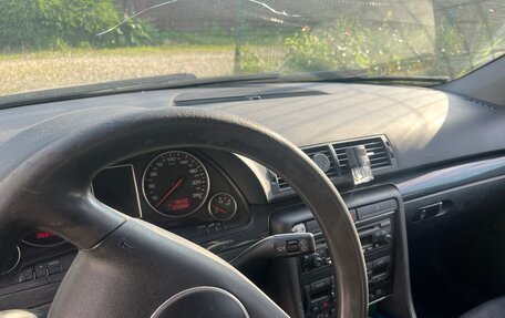 Audi A4, 2002 год, 550 000 рублей, 9 фотография
